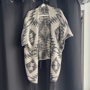 Garage Black and White Patterned Knit Shawl Cotton